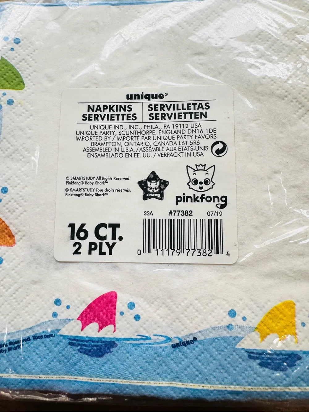 D8 Party Decorations- Baby Shark 14 piece party kit set ￼